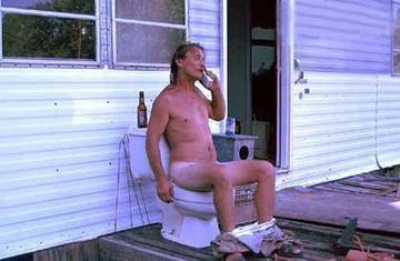 trailertoilet---1.jpg